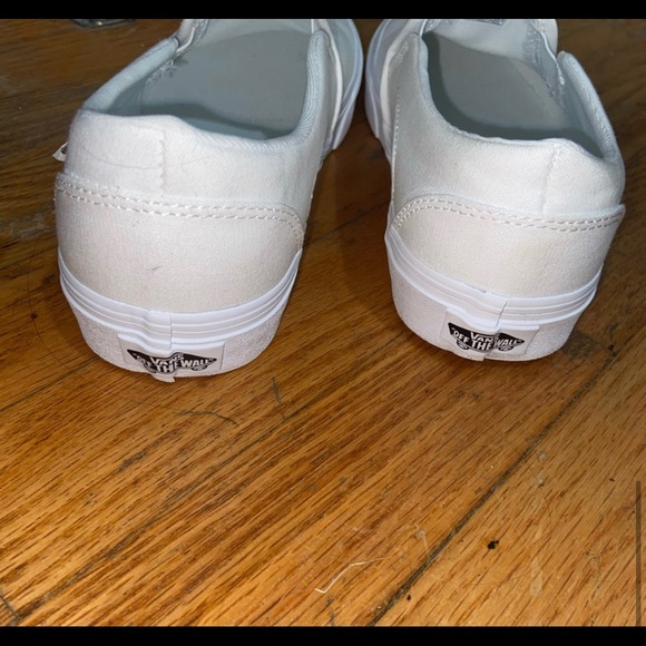 White vans slip on womens 8.5 - Picture 2 of 4